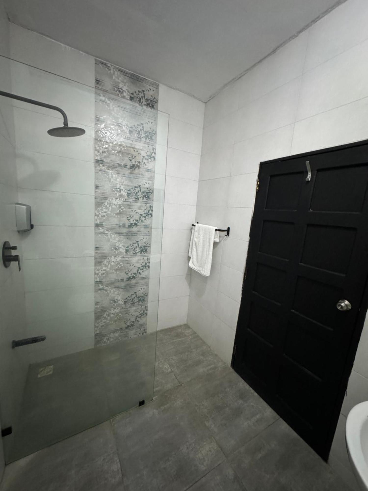 Ivory Residences Mombassa Buitenkant foto